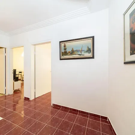 شقة Peaceful Flat Near Trendy Attractions In Muratpasa